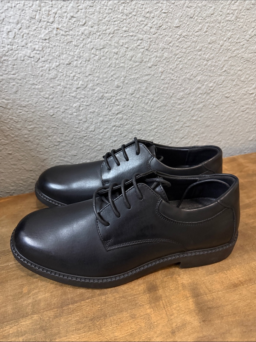 Bruno Marc Men's Classic Black Dress Shoes size 8